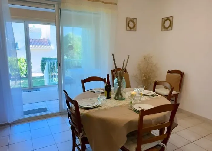 Maison En Bord De Mer, De La Marana En Corse بورجو