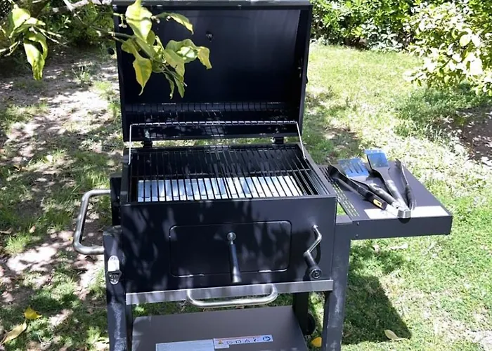 Maison En Bord De Mer, De La Marana En Corse *